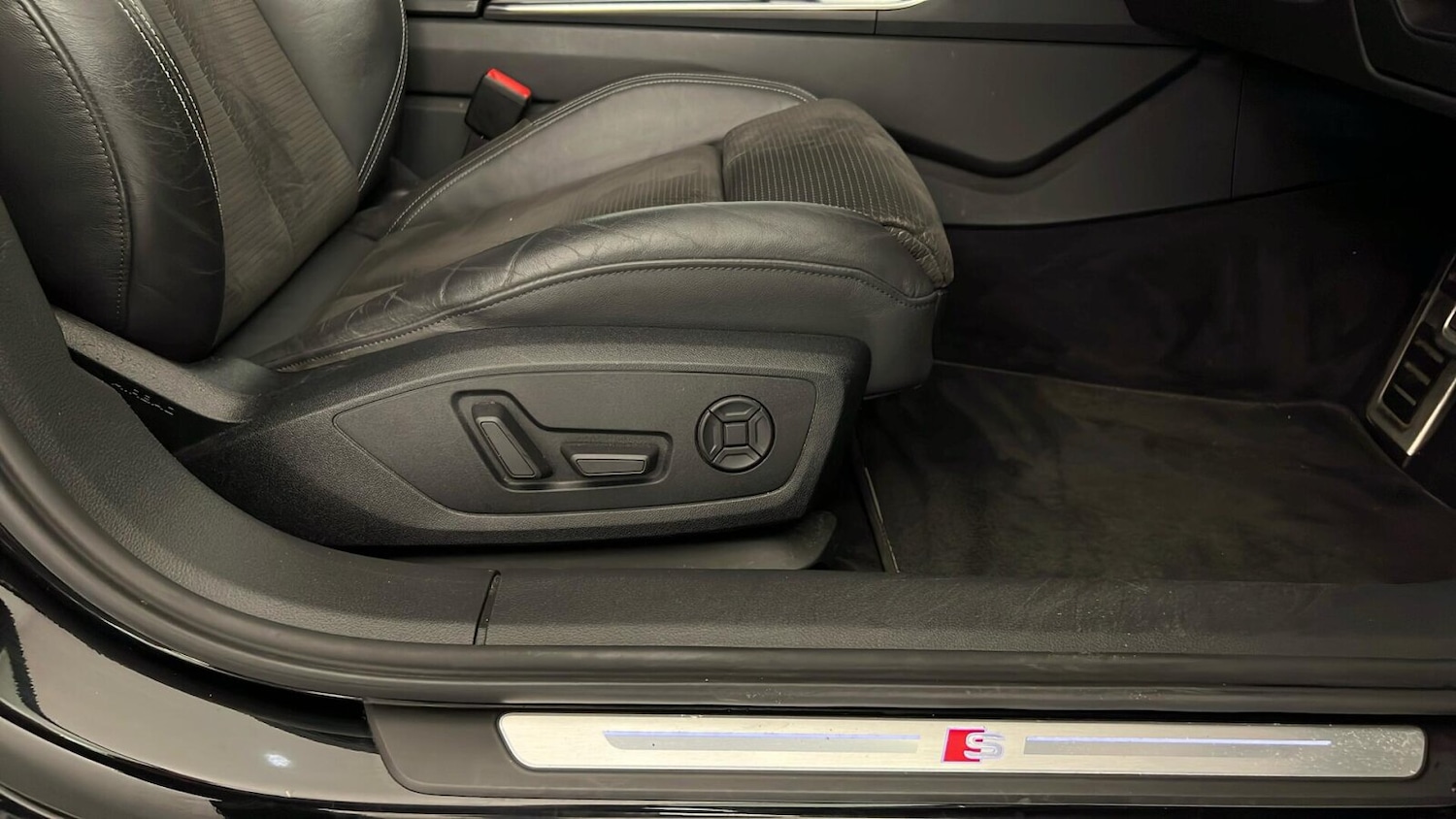 Used Audi A6 2020 for sale - 76635608: Photo 33