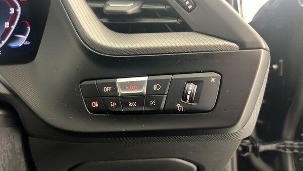 Used BMW 1 Series 2020 for sale - 76140292: Photo 32