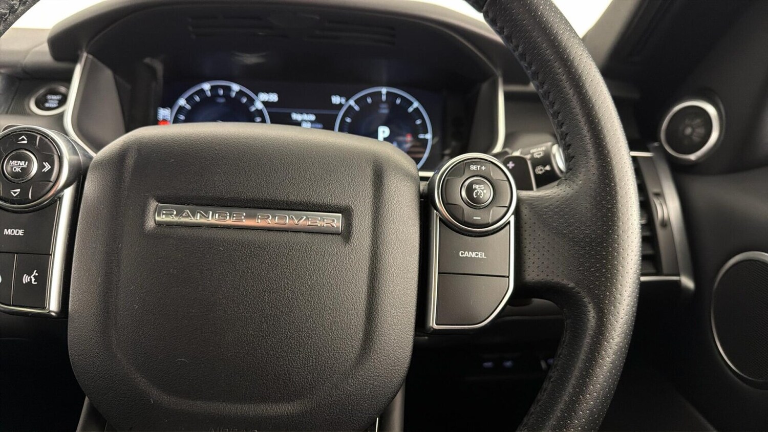 Used Land Rover Range Rover Sport 2017 for sale - 77959873: Photo 11