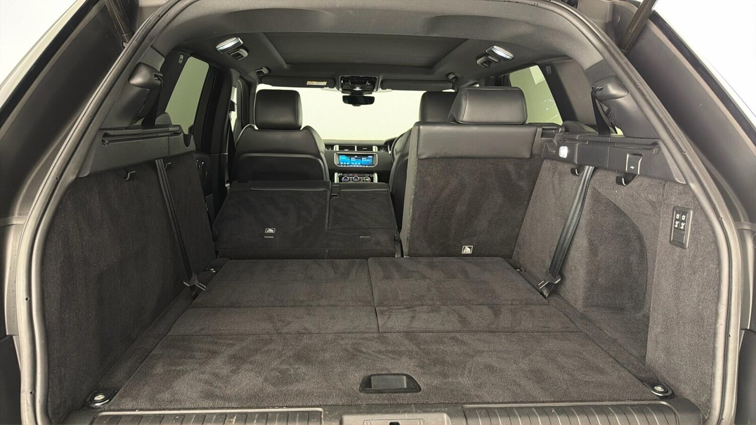 Used Land Rover Range Rover Sport 2017 for sale - 77959873: Photo 30