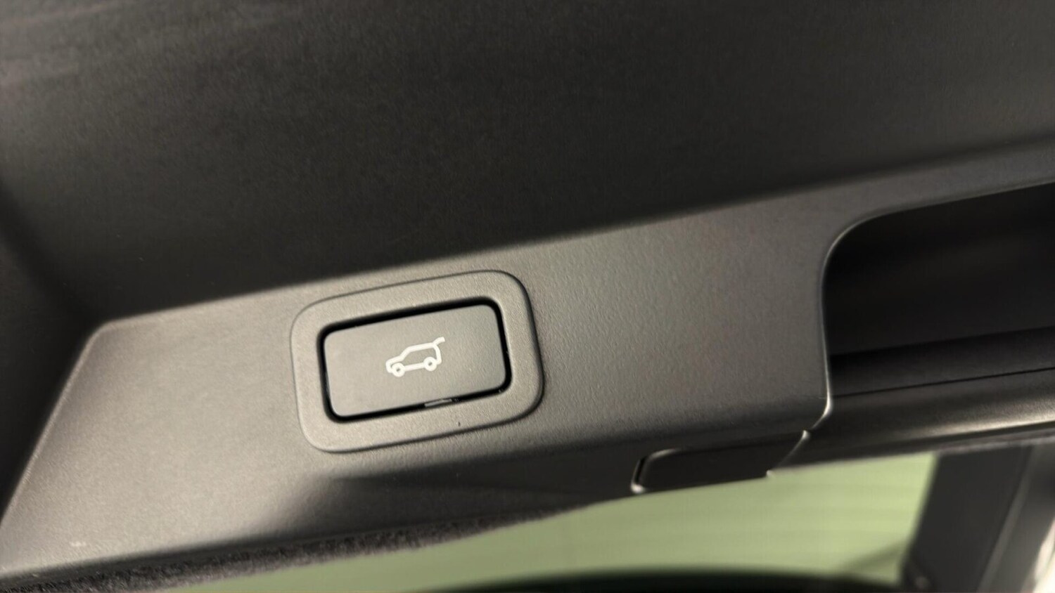 Used Land Rover Range Rover Sport 2017 for sale - 77959873: Photo 33