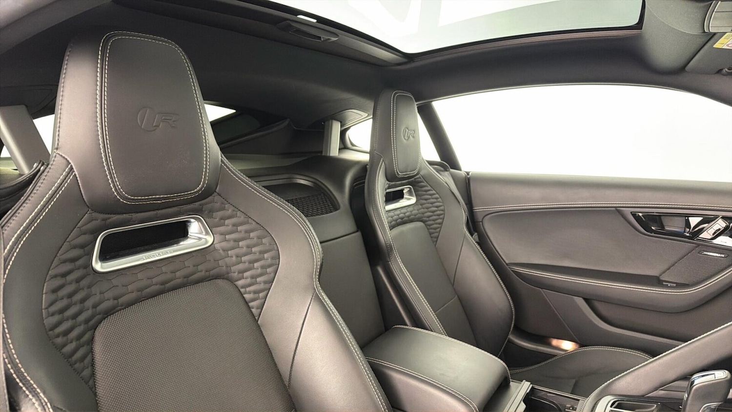 Used Jaguar F-Type 2021 for sale - 78042064: Photo 19