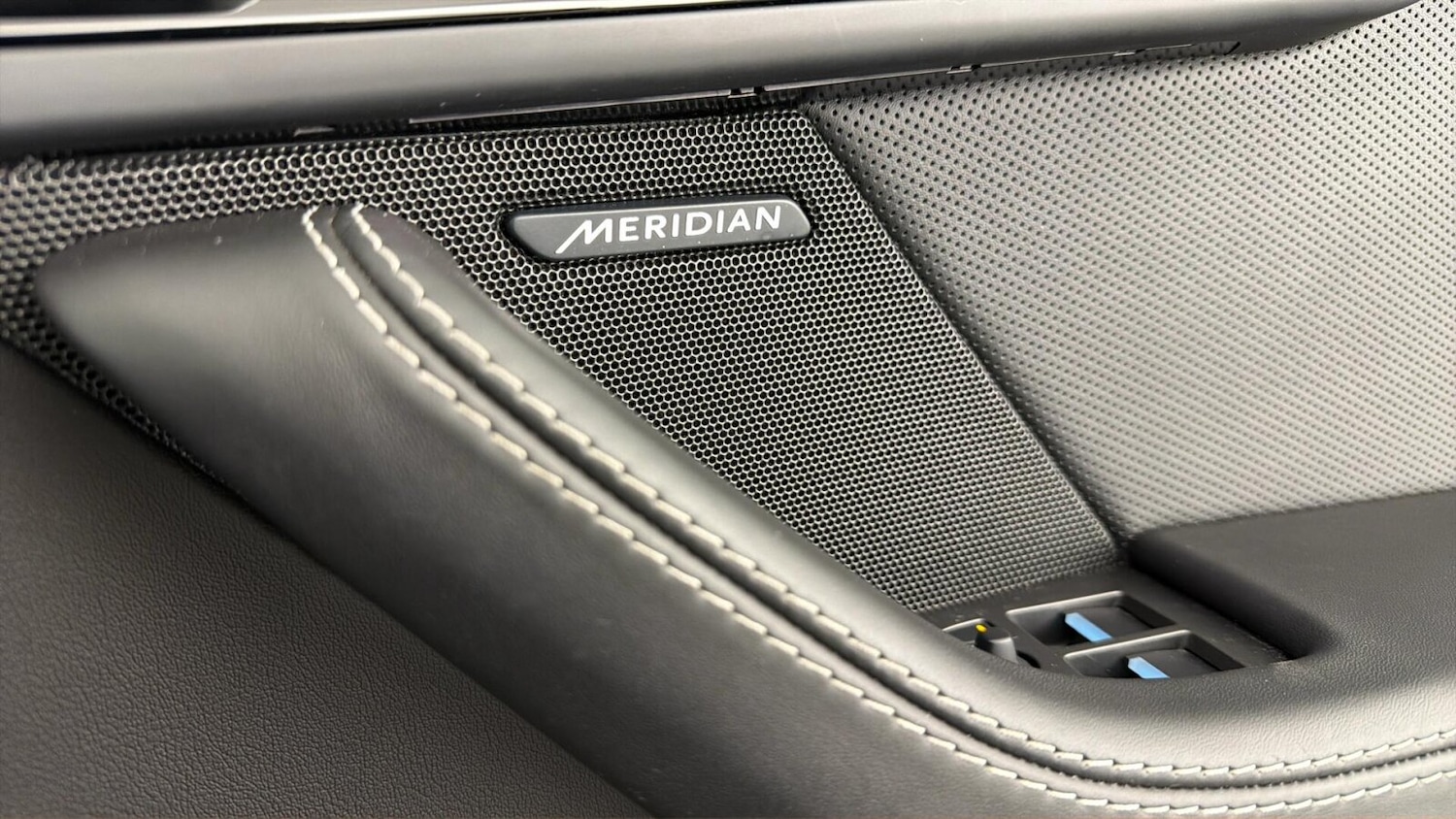 Used Jaguar F-Type 2021 for sale - 78042064: Photo 32