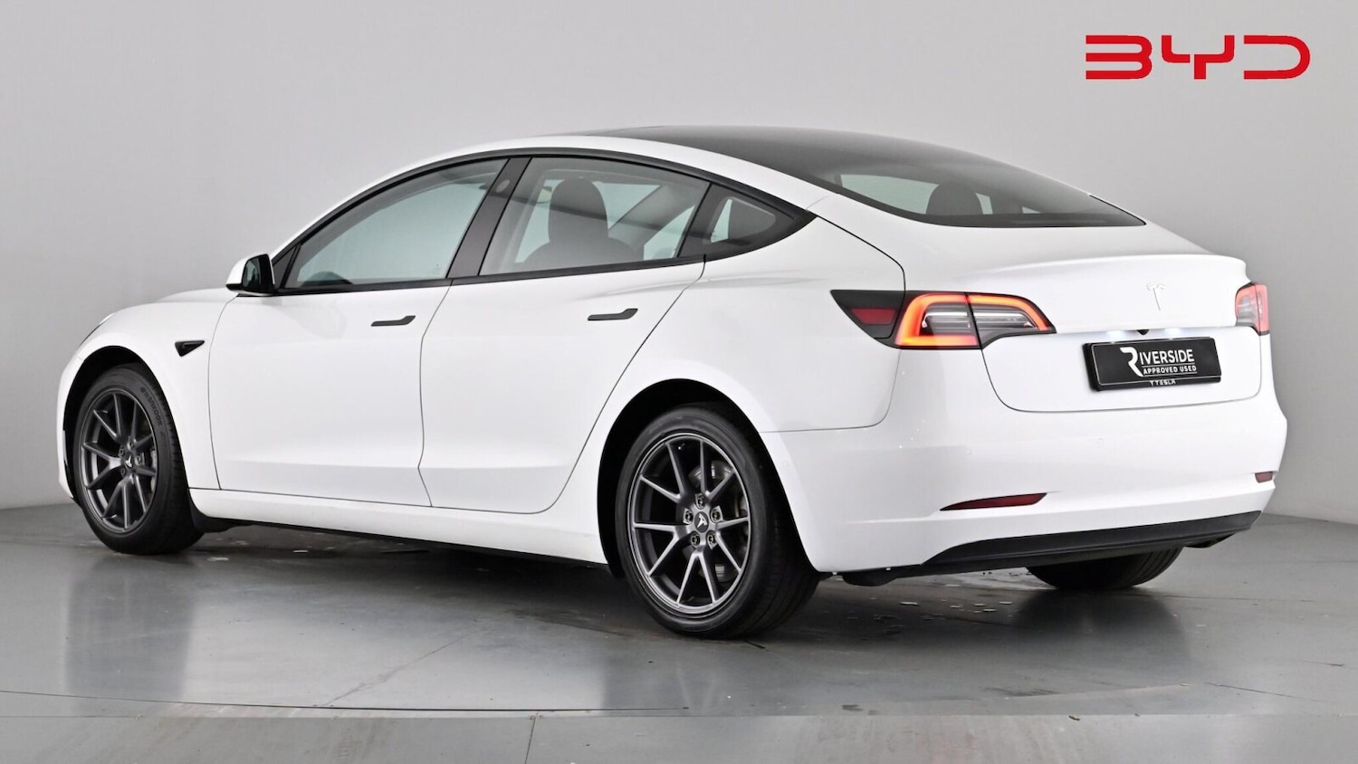 Used Tesla Model 3 2021 for sale - 77256358: Photo 2