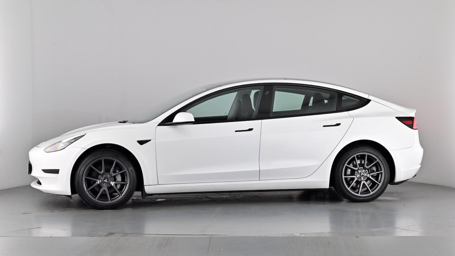 Used Tesla Model 3 2021 for sale - 77256358: Photo 56