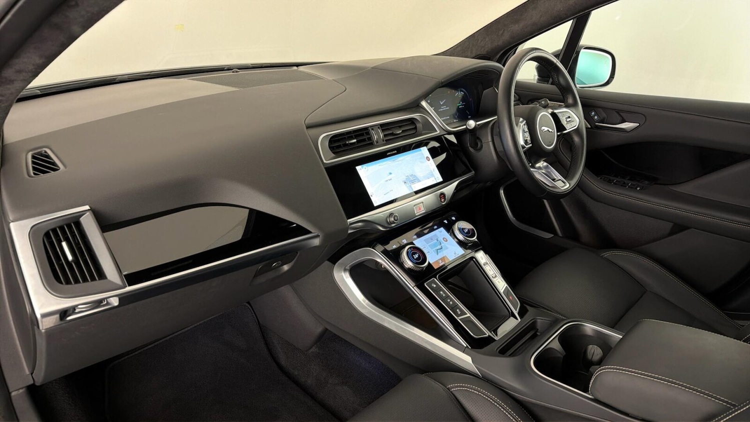 Used Jaguar I-Pace 2023 for sale - 77911209: Photo 2