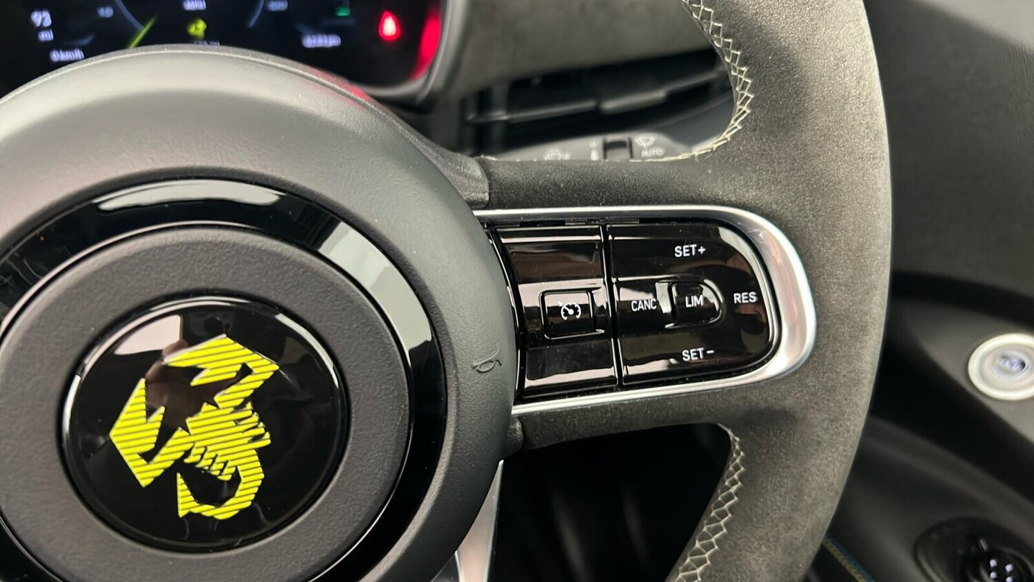 Used Abarth 500 2023 for sale - 77911155: Photo 19