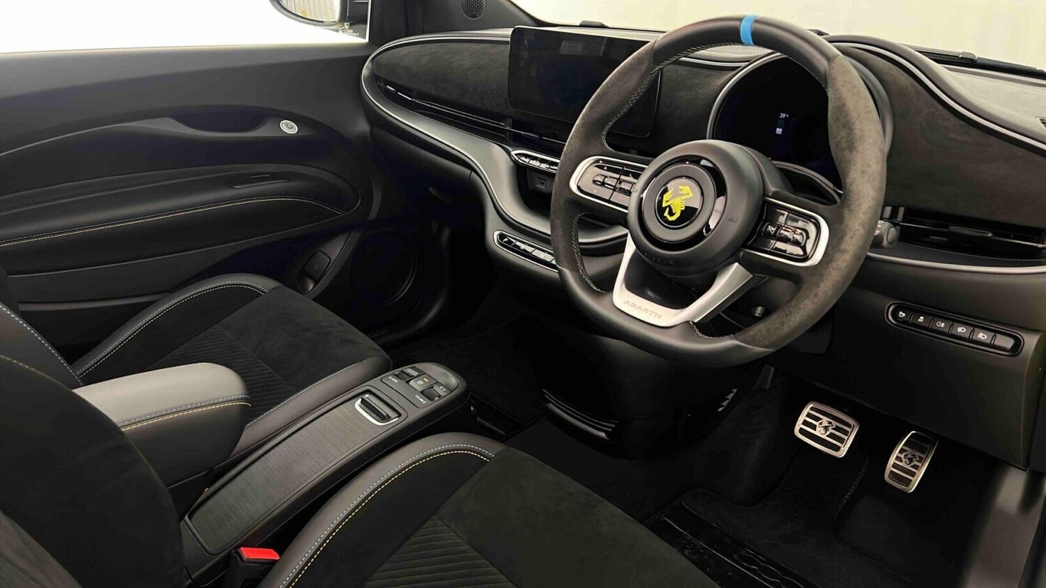 Used Abarth 500 2023 for sale - 77911155: Photo 86