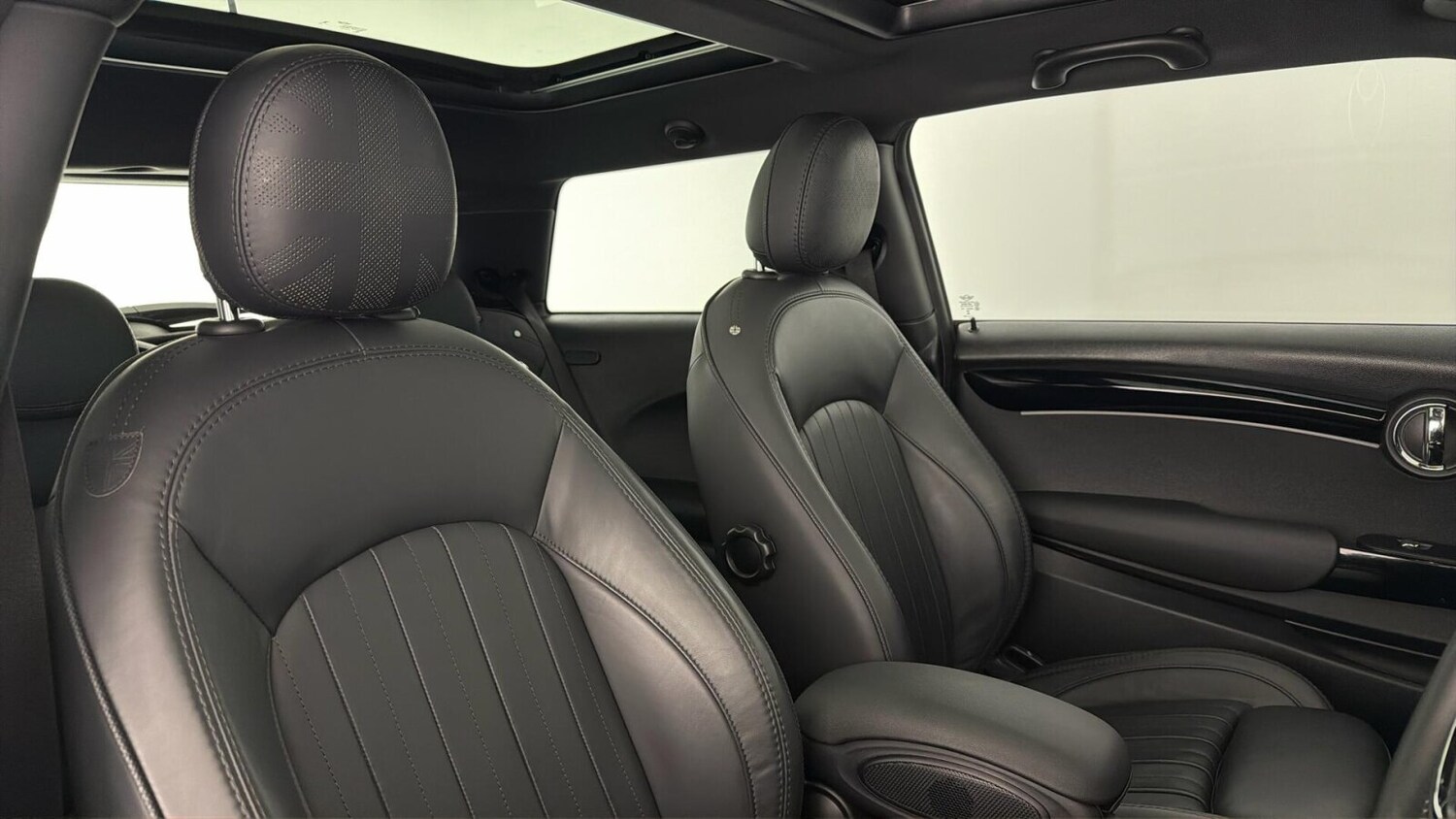 Used MINI Hatch 2022 for sale - 77959876: Photo 33