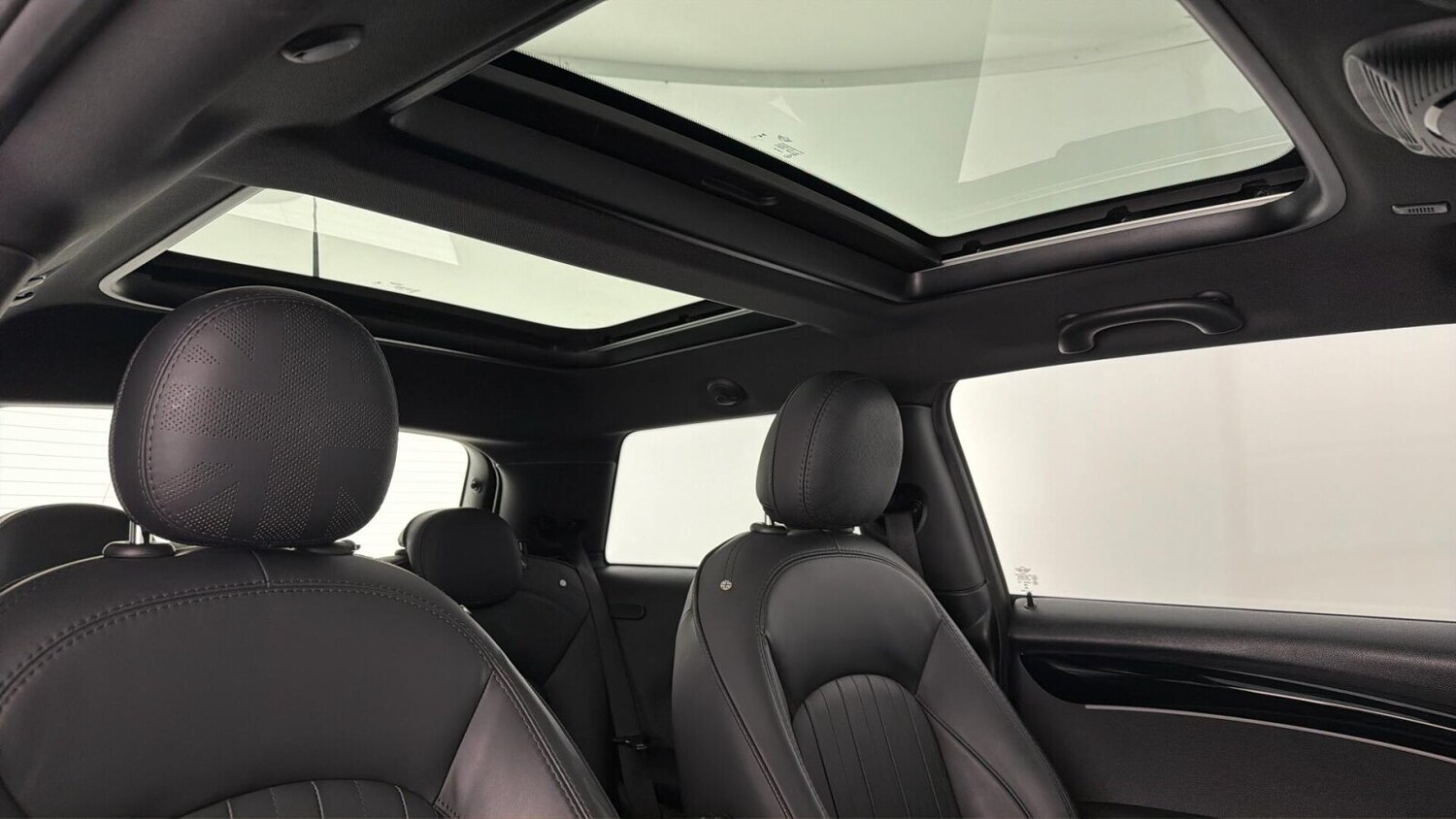 Used MINI Hatch 2022 for sale - 77959876: Photo 34