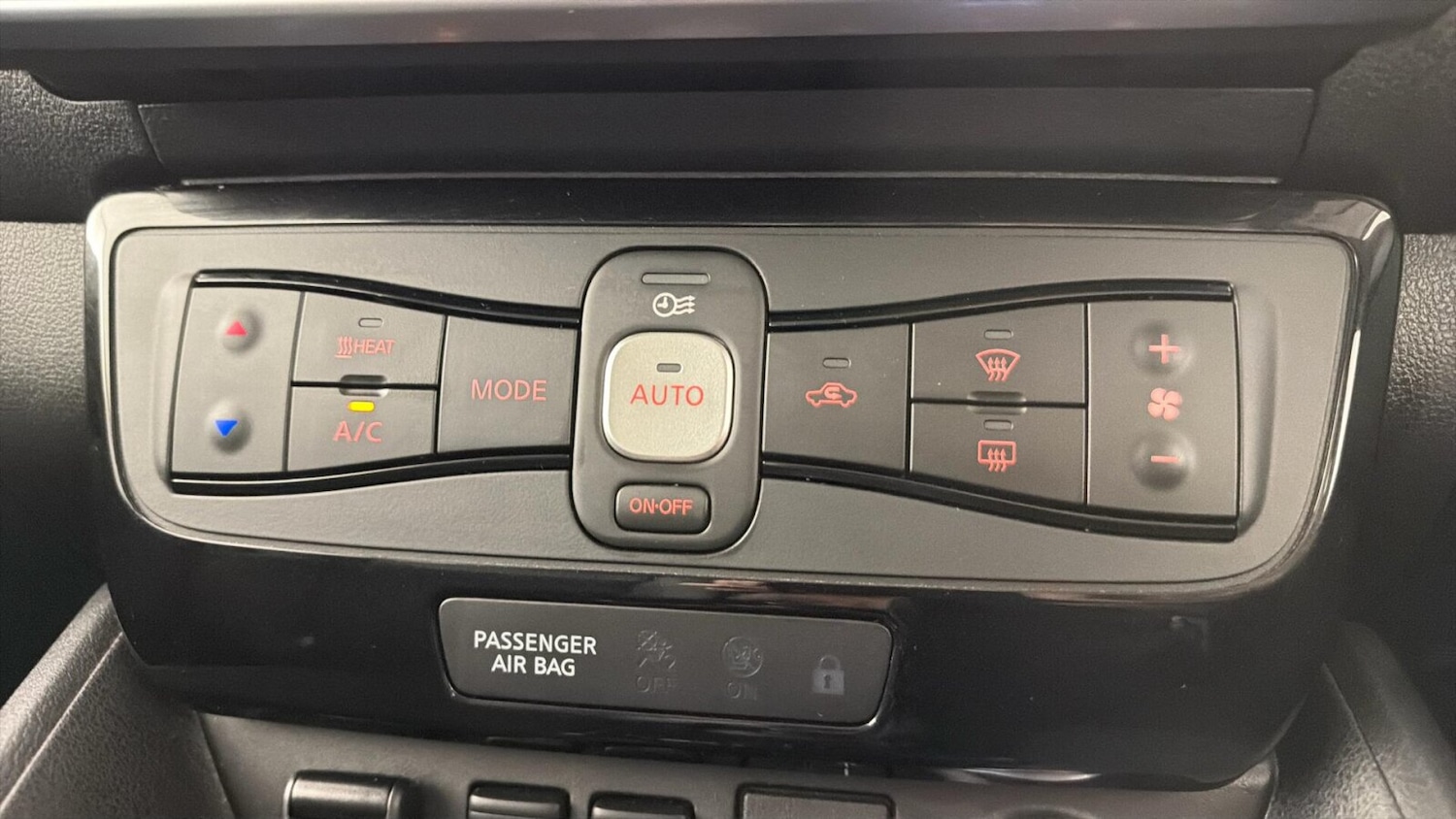 Used Nissan Leaf 2021 for sale - 77300411: Photo 21