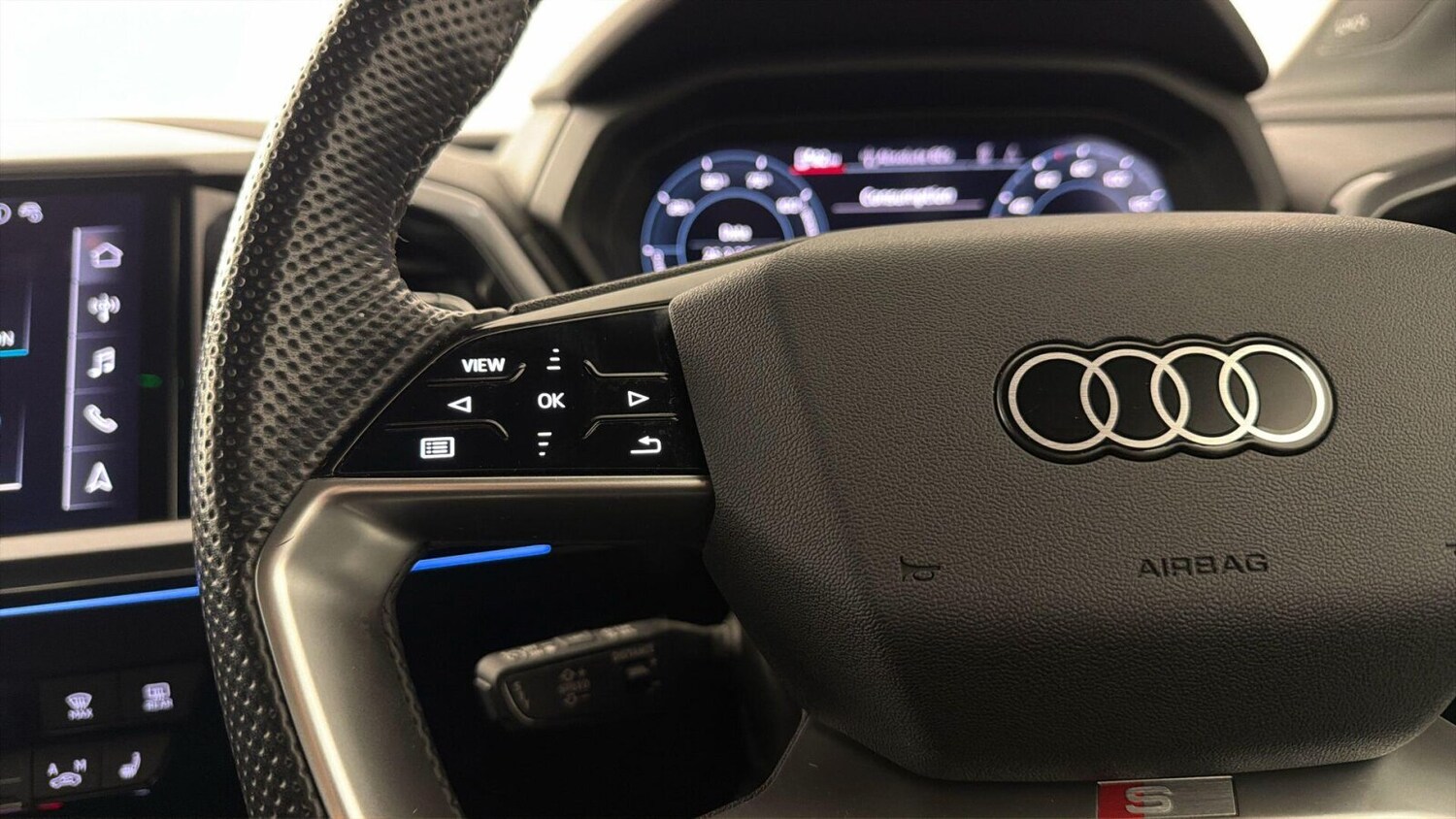 Used Audi Q4 e-tron 2023 for sale - 77685722: Photo 16