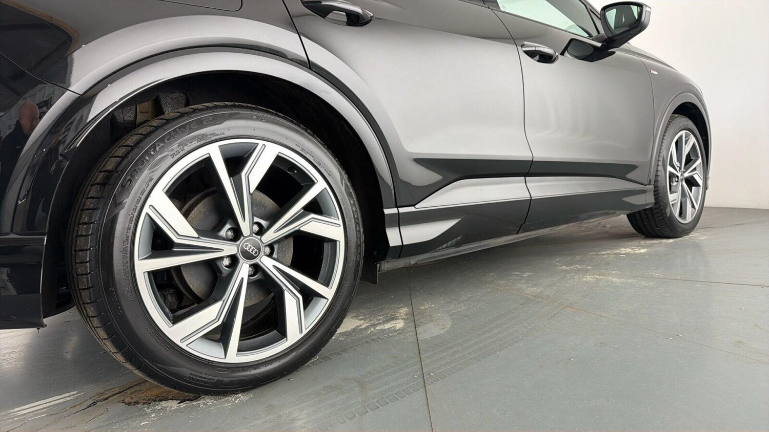 Used Audi Q4 e-tron 2023 for sale - 77685722: Photo 27