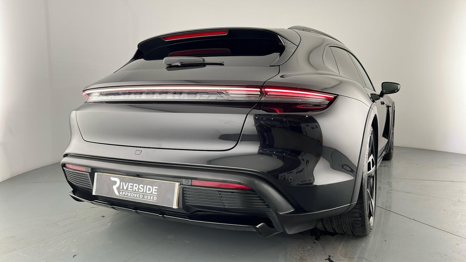 Used Porsche Taycan 2021 for sale - 77198172: Photo 19