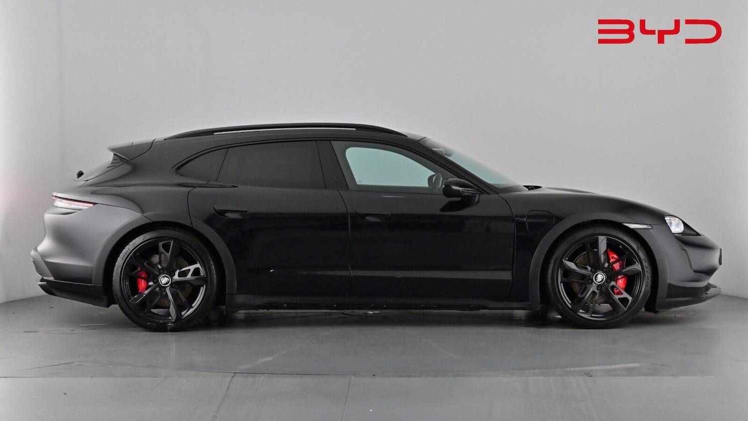 Used Porsche Taycan 2021 for sale - 77198172: Photo 2