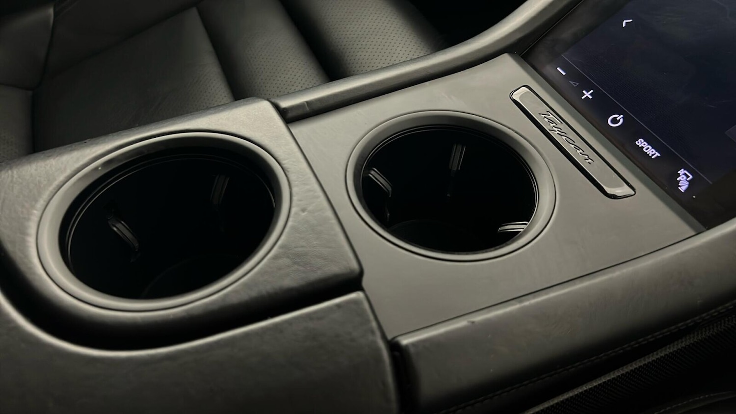 Used Porsche Taycan 2021 for sale - 77198172: Photo 40