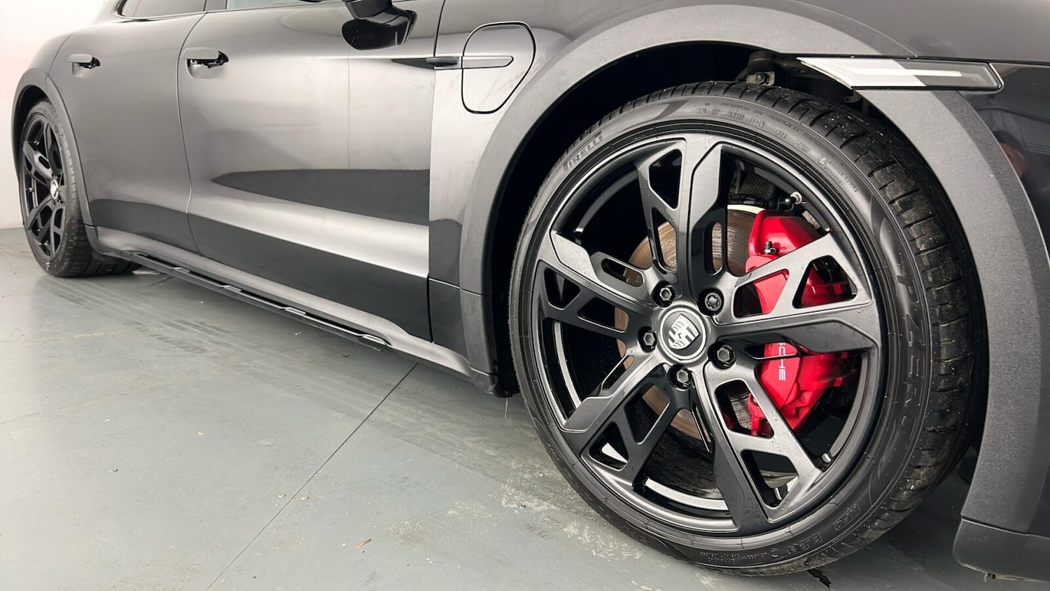 Used Porsche Taycan 2021 for sale - 77198172: Photo 41