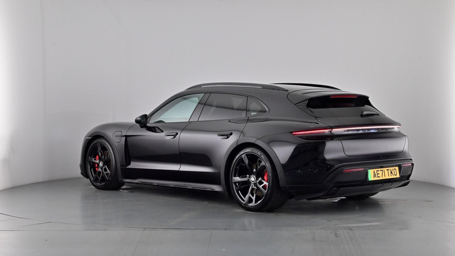 Used Porsche Taycan 2021 for sale - 77198172: Photo 79