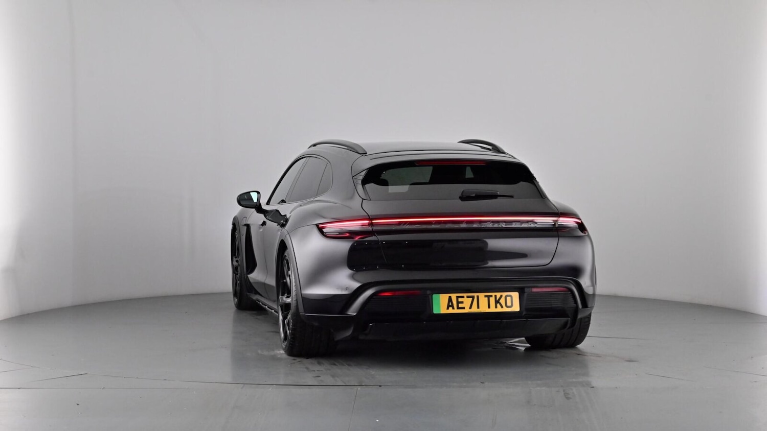 Used Porsche Taycan 2021 for sale - 77198172: Photo 82