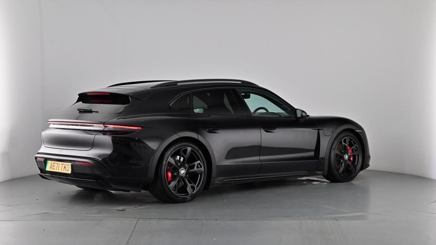 Used Porsche Taycan 2021 for sale - 77198172: Photo 88