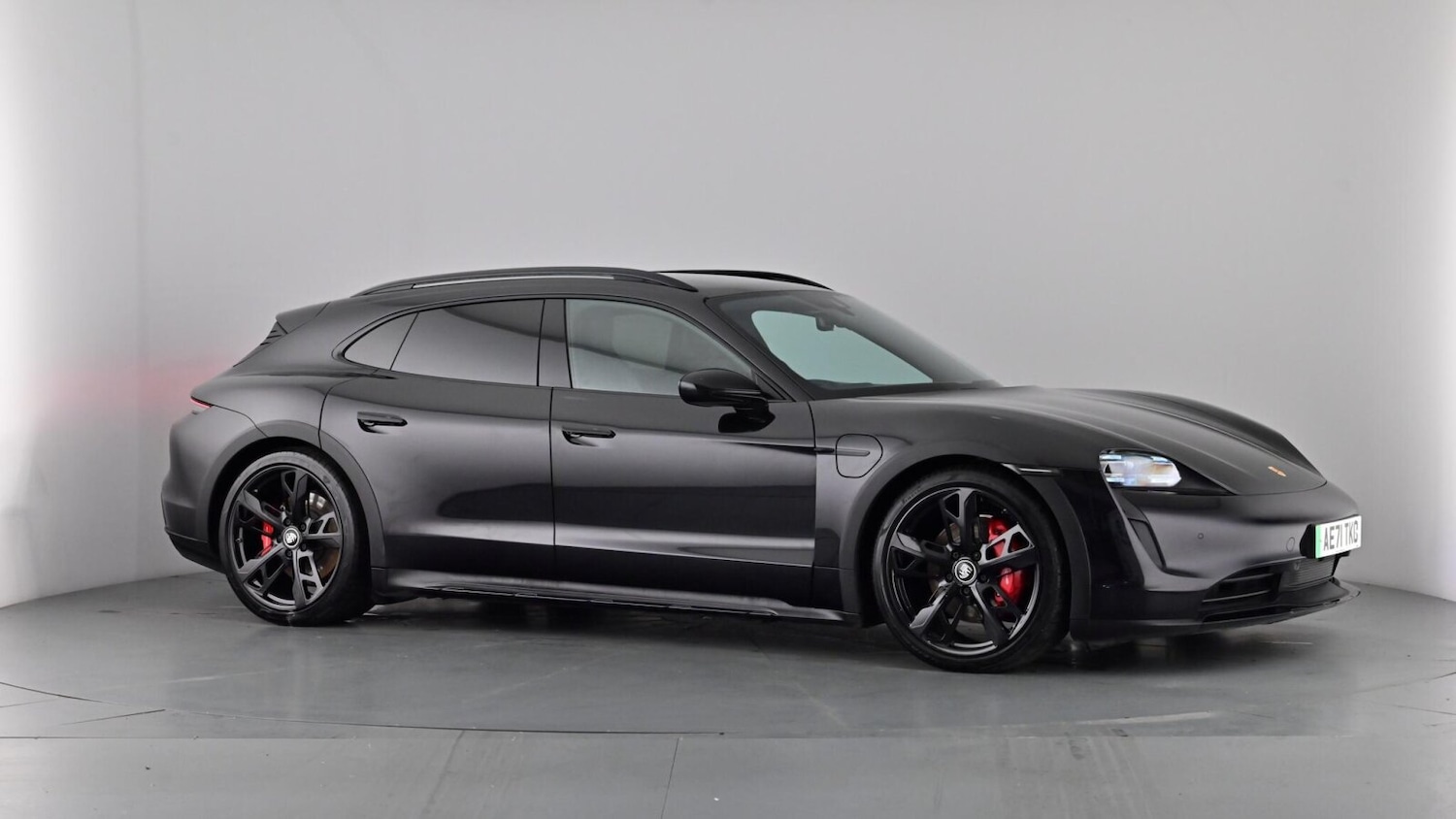 Used Porsche Taycan 2021 for sale - 77198172: Photo 95