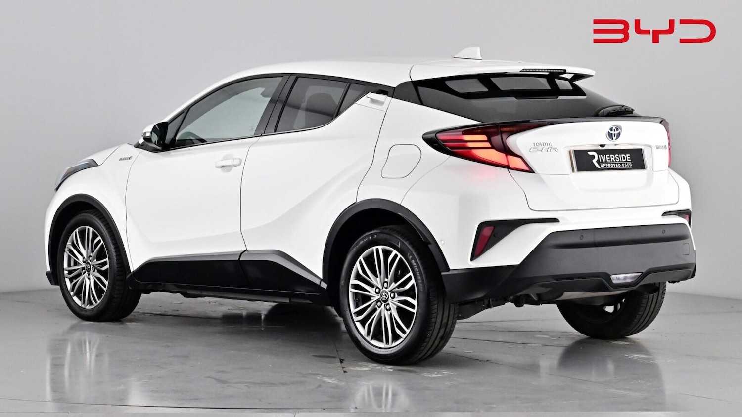 Used Toyota C-HR 2021 for sale - 76154843: Photo 2