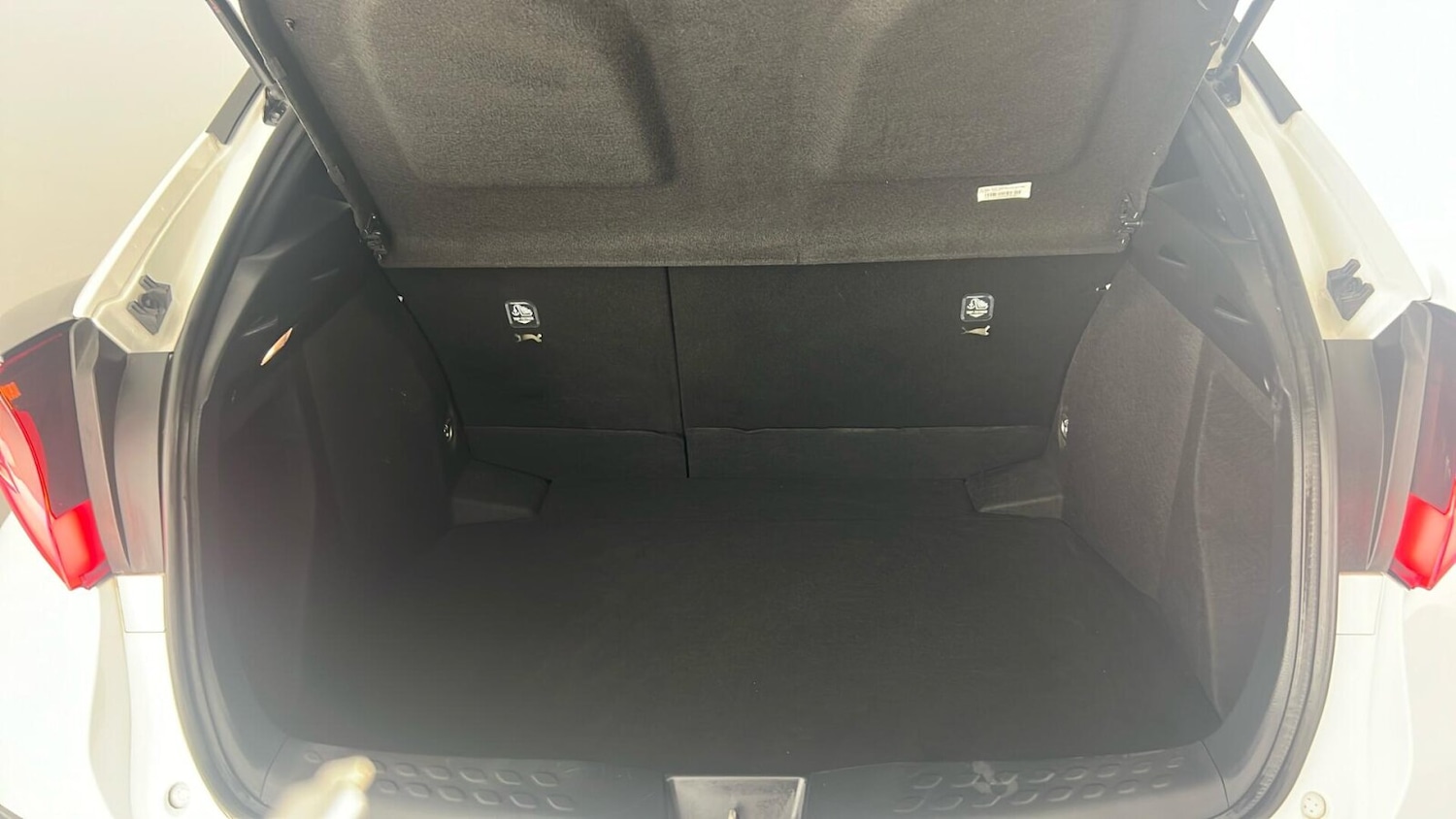 Used Toyota C-HR 2021 for sale - 76154843: Photo 21