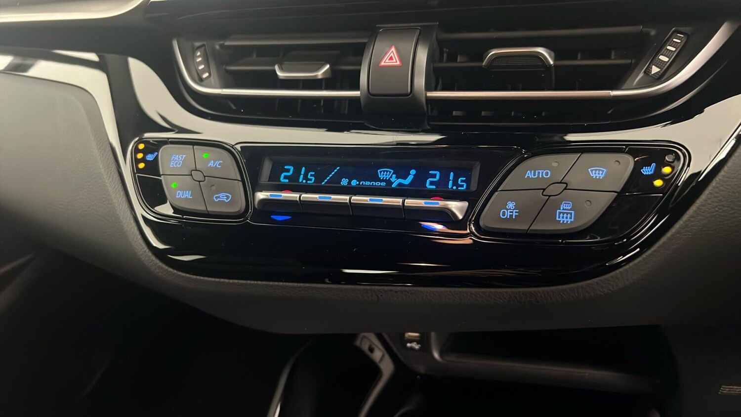 Used Toyota C-HR 2021 for sale - 76154843: Photo 28