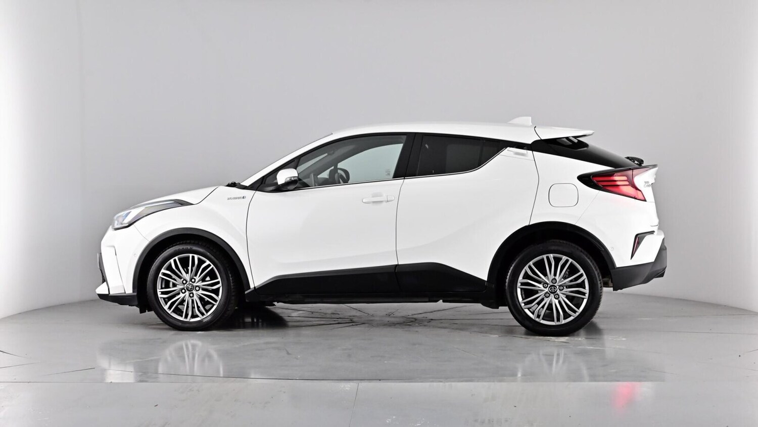 Used Toyota C-HR 2021 for sale - 76154843: Photo 58