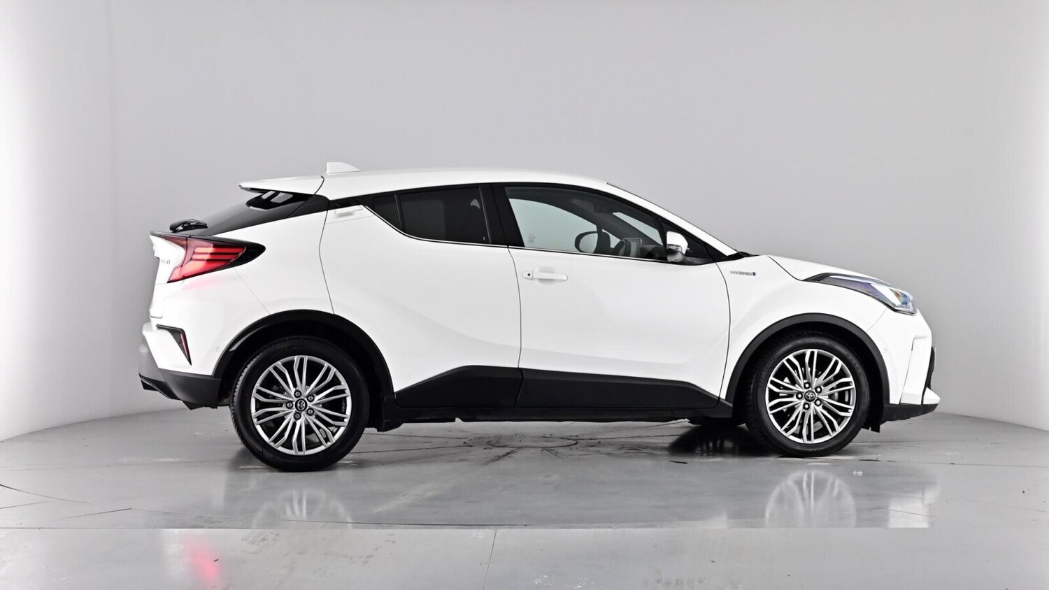 Used Toyota C-HR 2021 for sale - 76154843: Photo 76