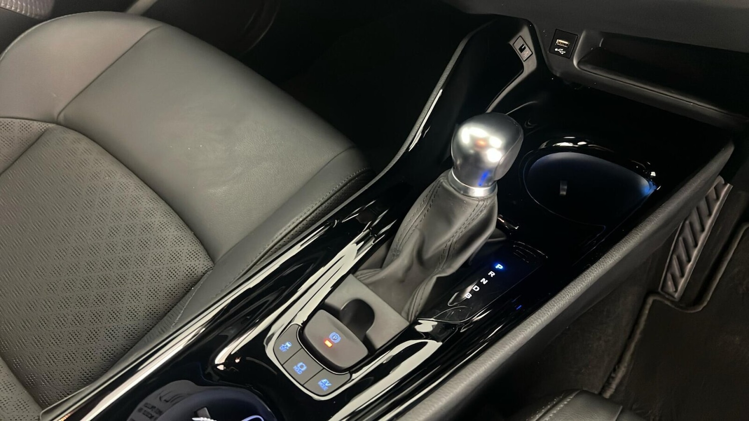 Used Toyota C-HR 2021 for sale - 76154843: Photo 8