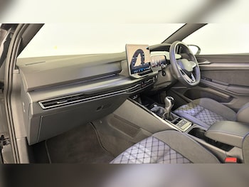Used Volkswagen Golf 2025 for sale - 79431278: Photo
