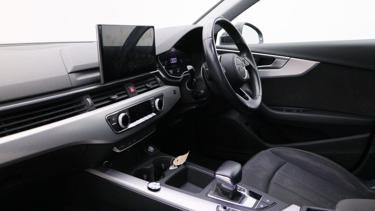 Used Audi A4 2021 for sale - 76959954: Photo 2