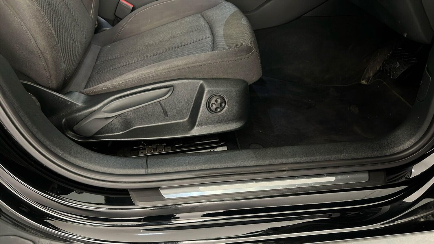 Used Audi A4 2021 for sale - 76959954: Photo 88