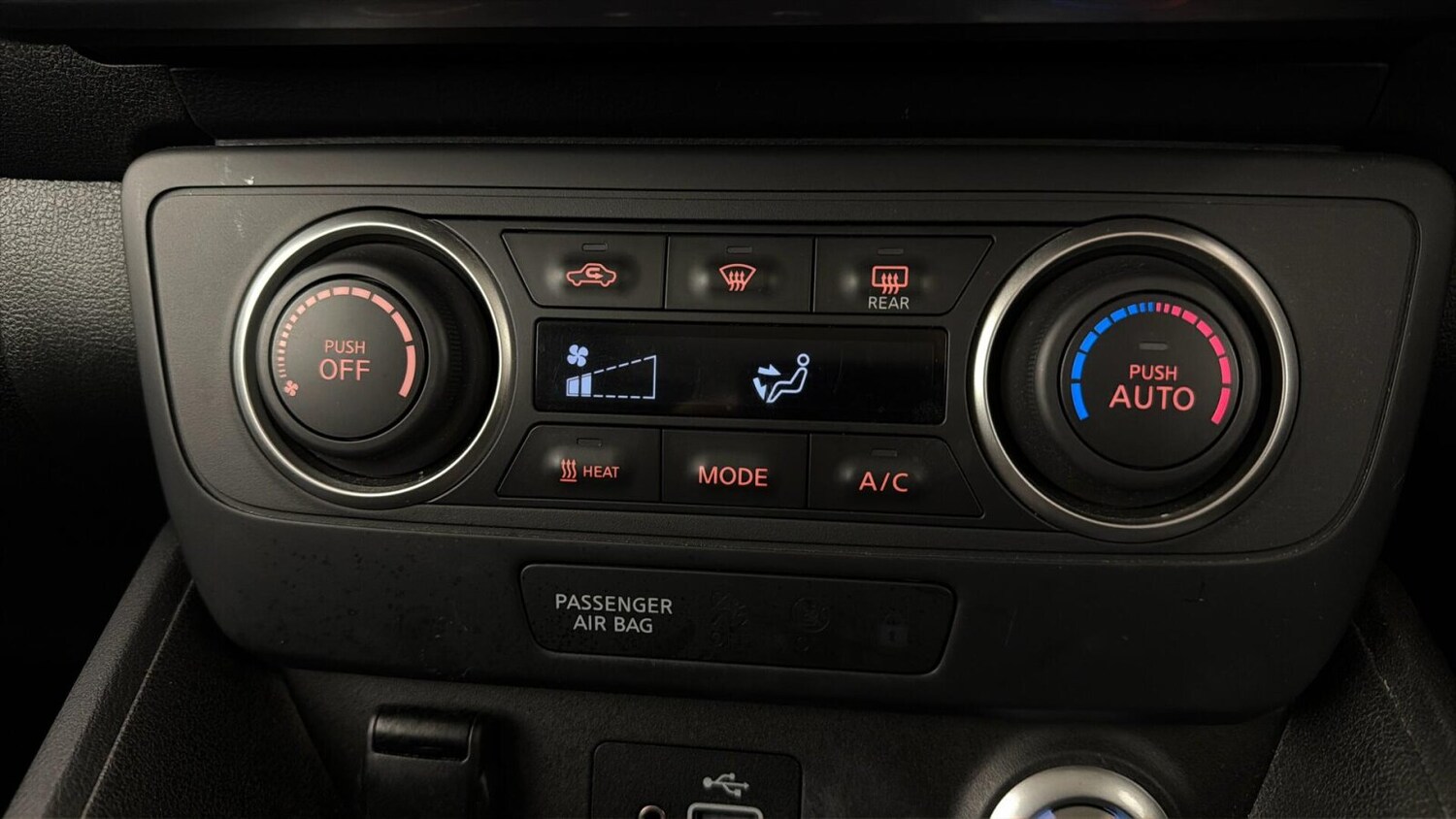 Used Nissan Leaf 2021 for sale - 78172631: Photo 14