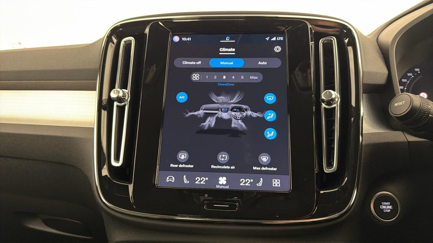 Used Volvo XC40 2024 for sale - 77959965: Photo 18