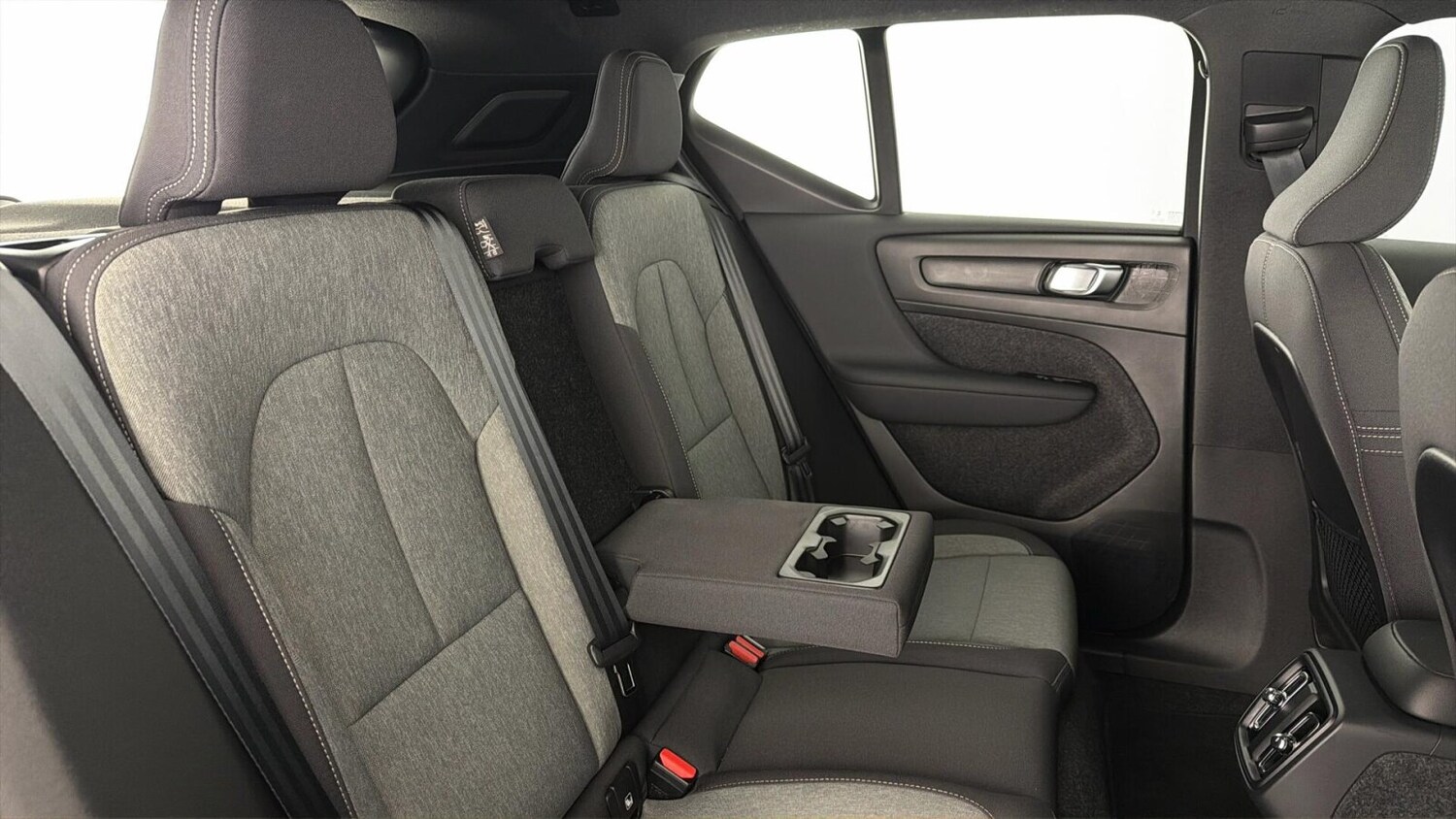 Used Volvo XC40 2024 for sale - 77959965: Photo 31