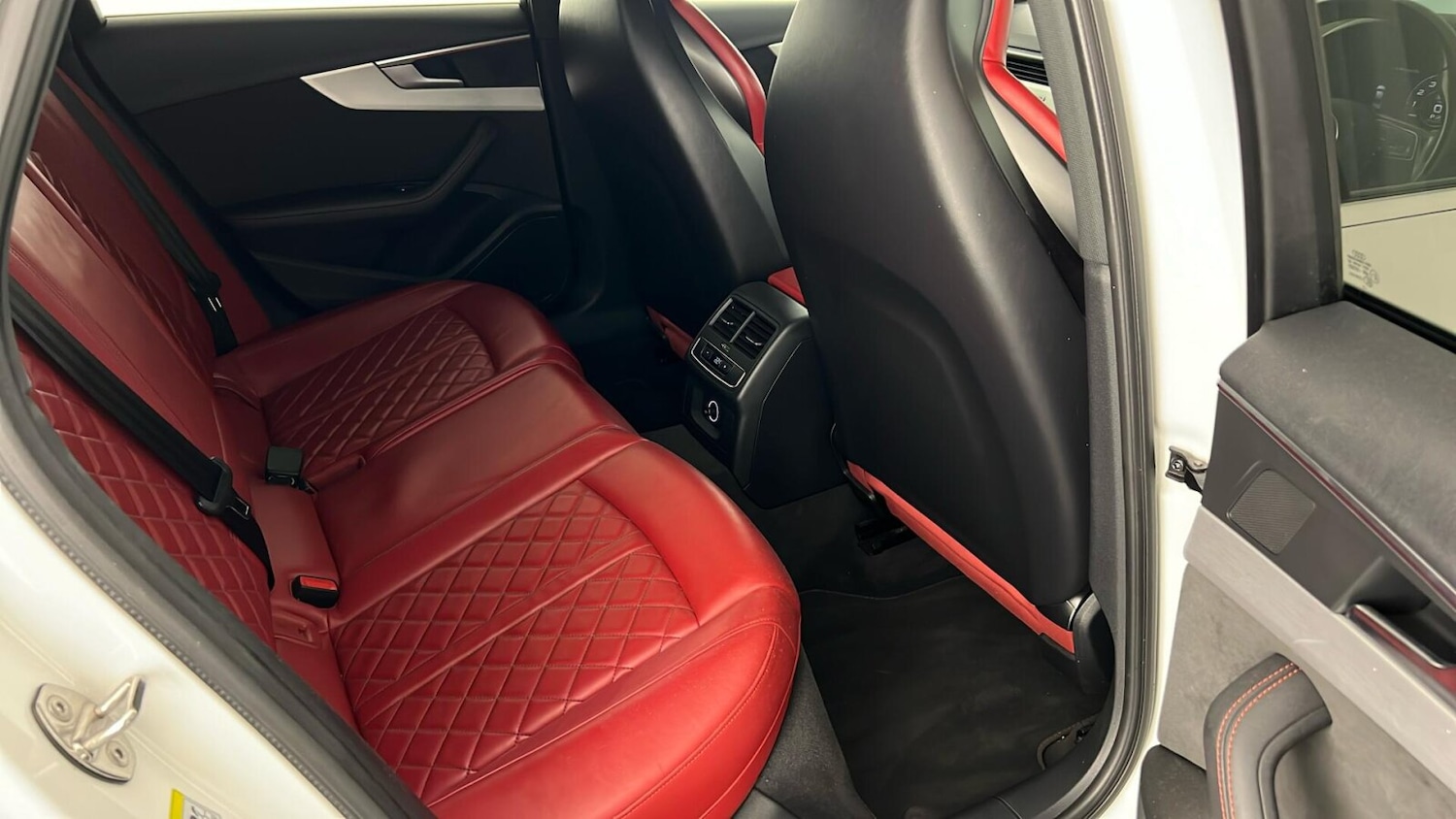 Used Audi A4 2018 for sale - 77205564: Photo 14