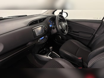 Used Toyota Yaris 2015 for sale - 78518685: Photo