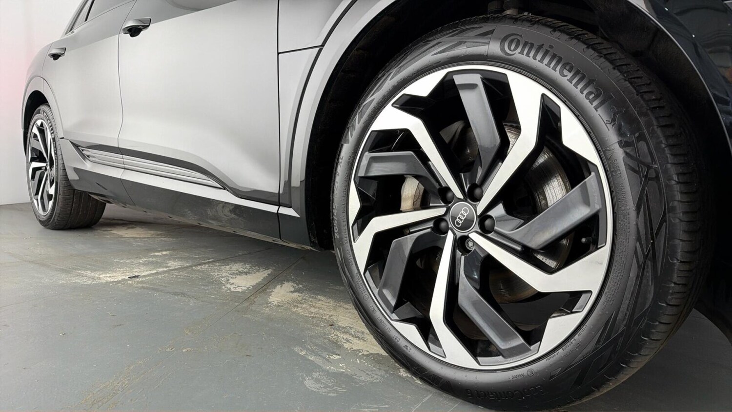 Used Audi e-tron 2022 for sale - 77885458: Photo 25