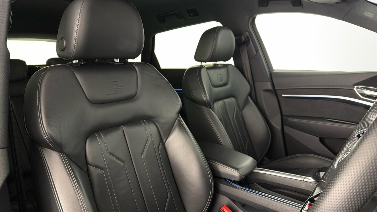 Used Audi e-tron 2022 for sale - 77885458: Photo 34