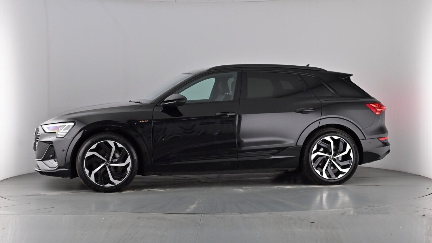 Used Audi e-tron 2022 for sale - 77885458: Photo 52
