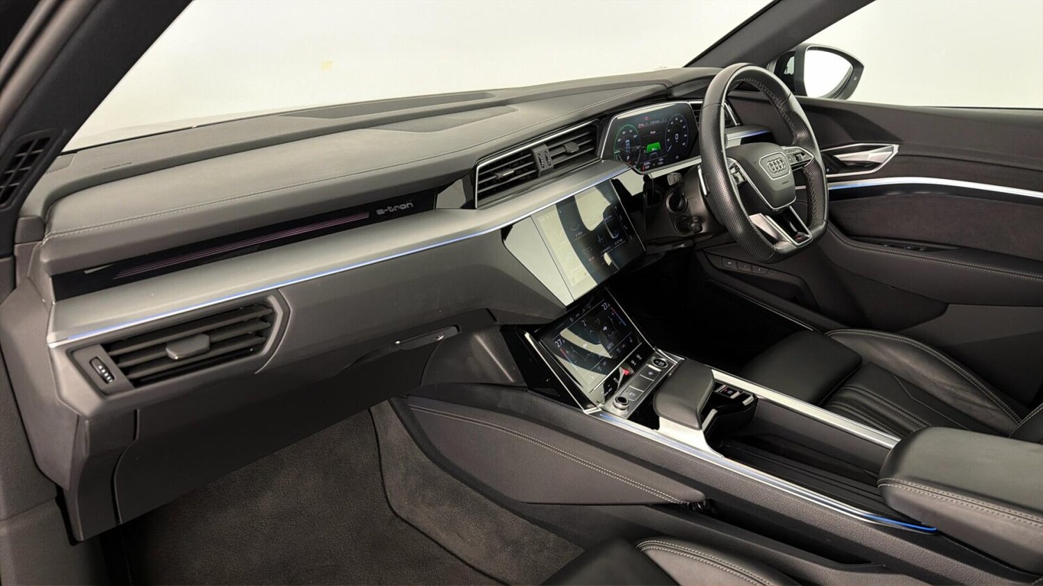 Used Audi e-tron 2022 for sale - 77885458: Photo 9