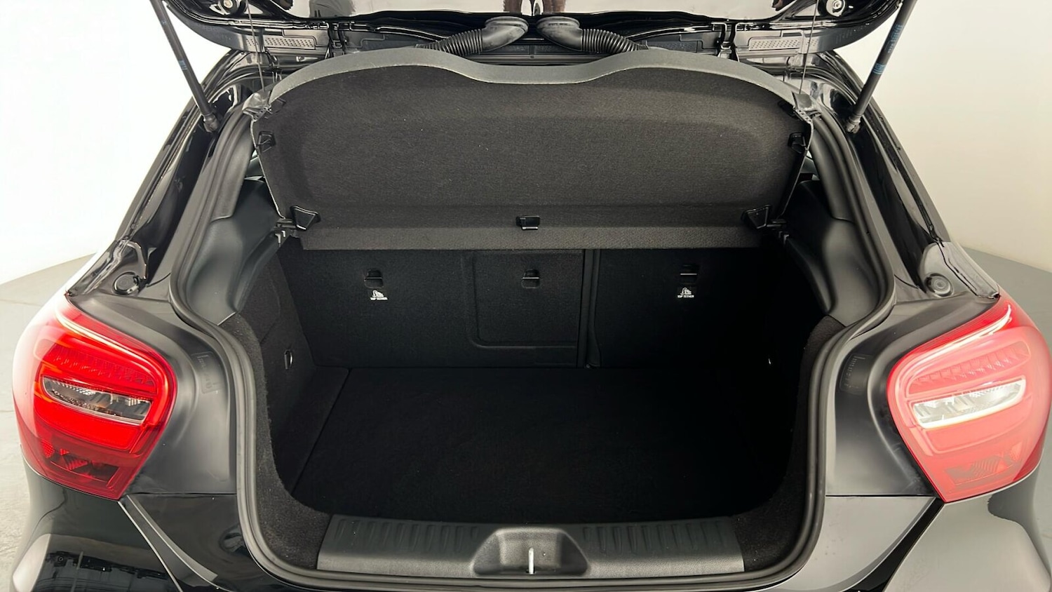 Used Mercedes-Benz A-Class 2017 for sale - 77010538: Photo 13