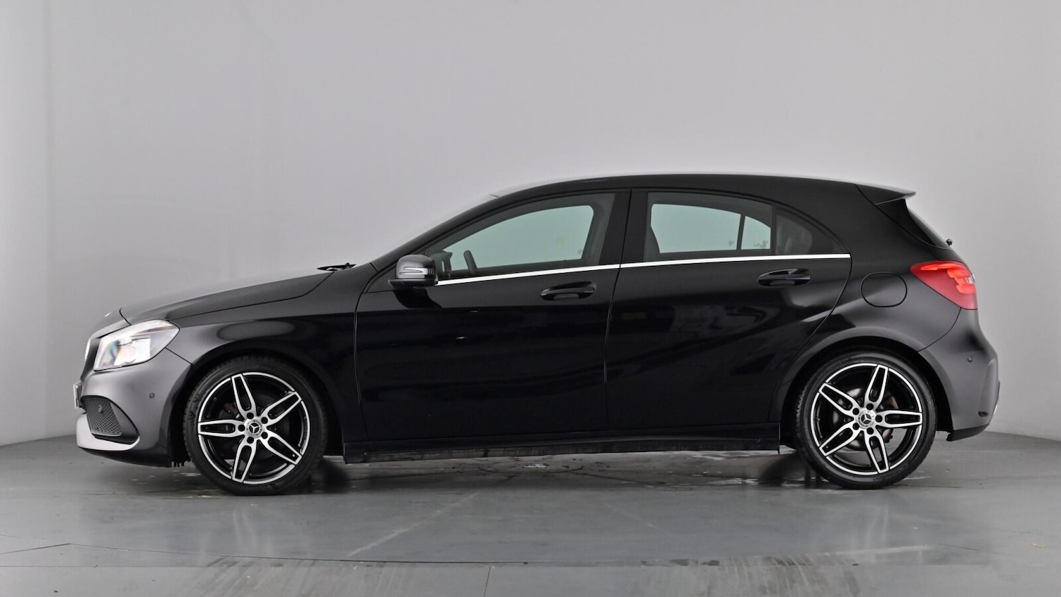 Used Mercedes-Benz A-Class 2017 for sale - 77010538: Photo 59