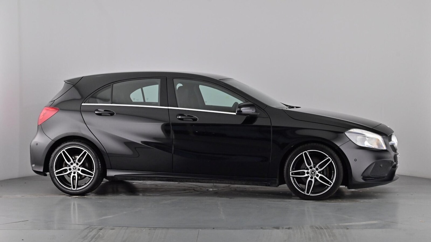 Used Mercedes-Benz A-Class 2017 for sale - 77010538: Photo 78