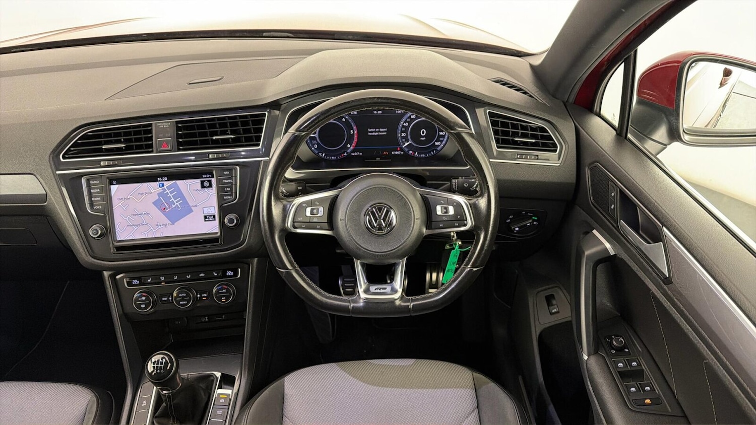 Used Volkswagen Tiguan 2017 for sale - 77755685: Photo 11