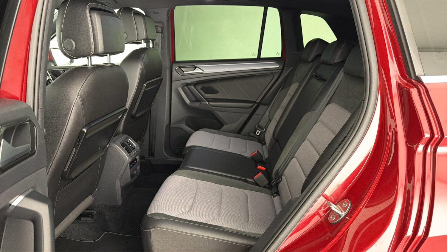 Used Volkswagen Tiguan 2017 for sale - 77755685: Photo 12