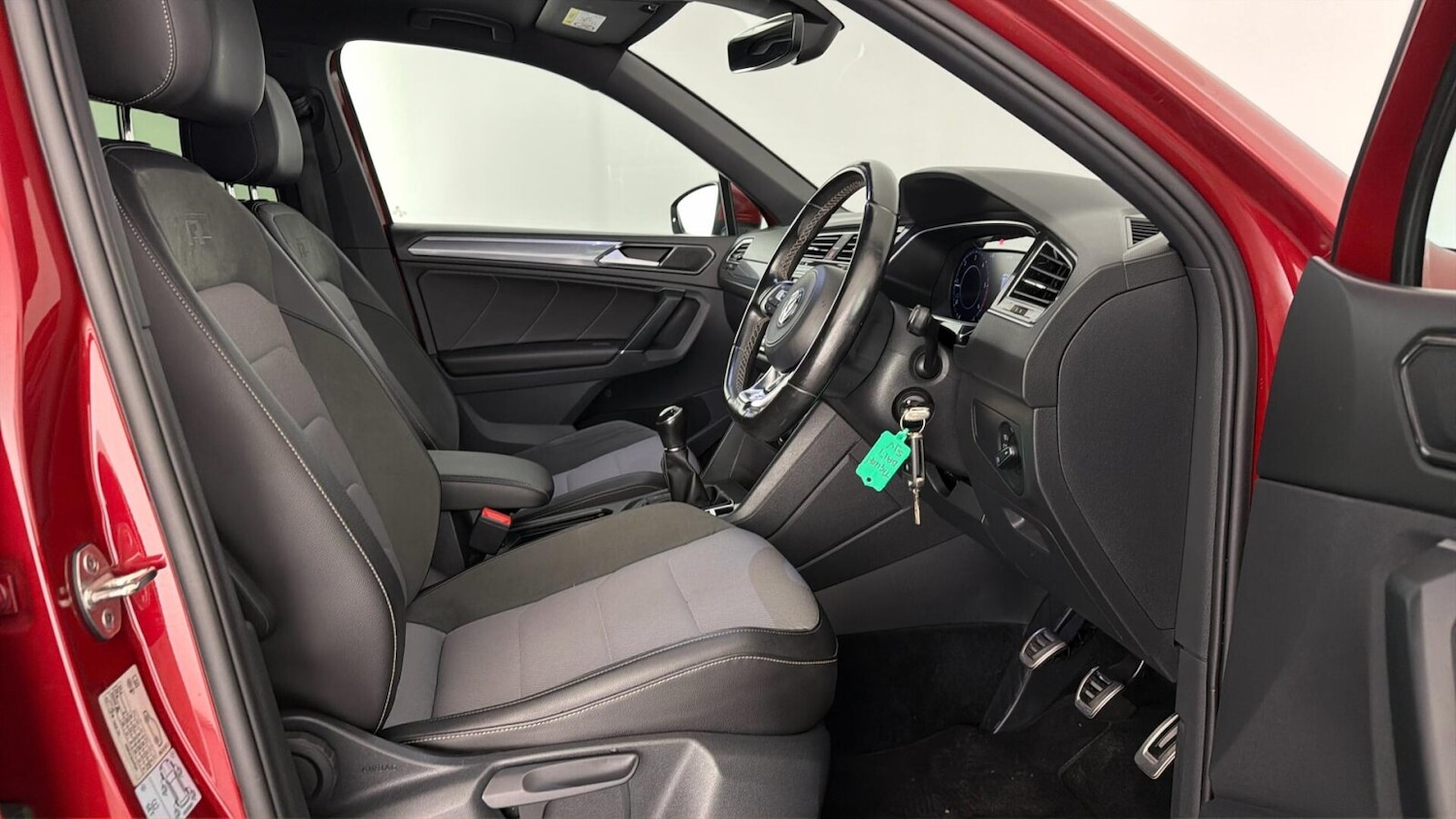 Used Volkswagen Tiguan 2017 for sale - 77755685: Photo 16