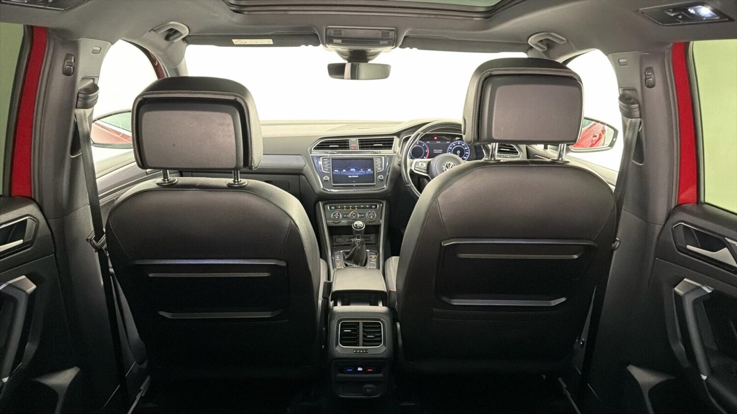 Used Volkswagen Tiguan 2017 for sale - 77755685: Photo 31